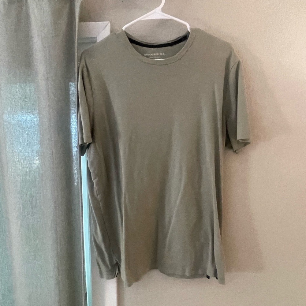 Banana Republic Tee